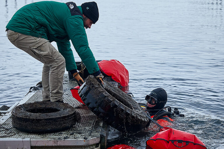Ghost Diving - Clean-Up with THW Kiel & Bracenet