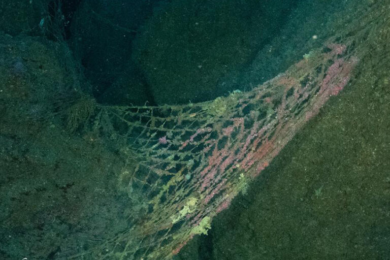 Ghost Diving - More ghost gear surveys on USS Moody California