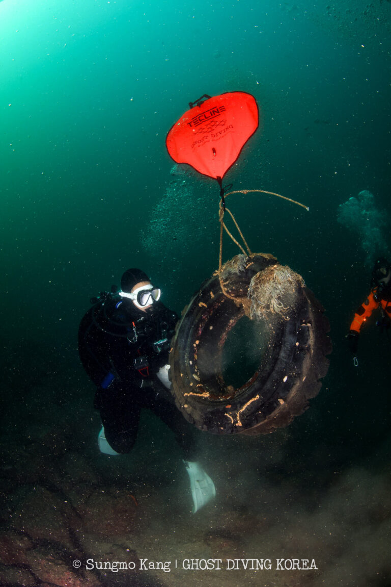 Ghost Diving - Ghost Fishing in the Korean Sea