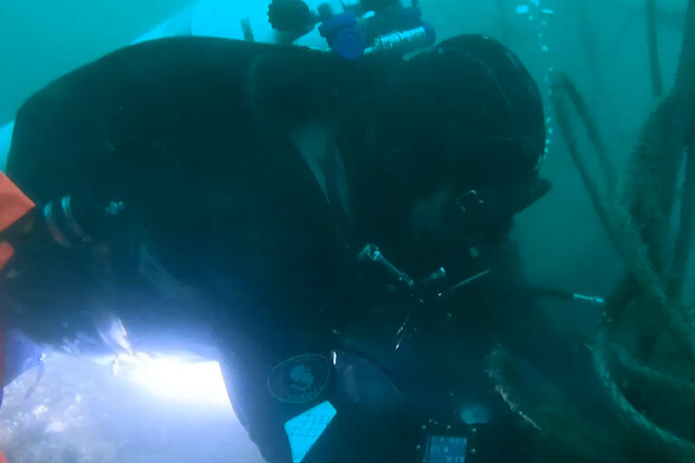 UK Ghost Divers assemble at St Abbs for pot retrieval