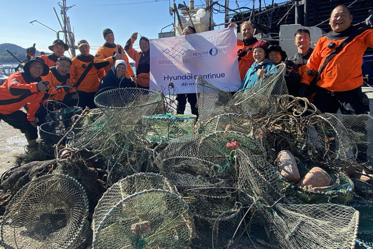 Ghost Diving - Ghost Fishing in the Korean Sea