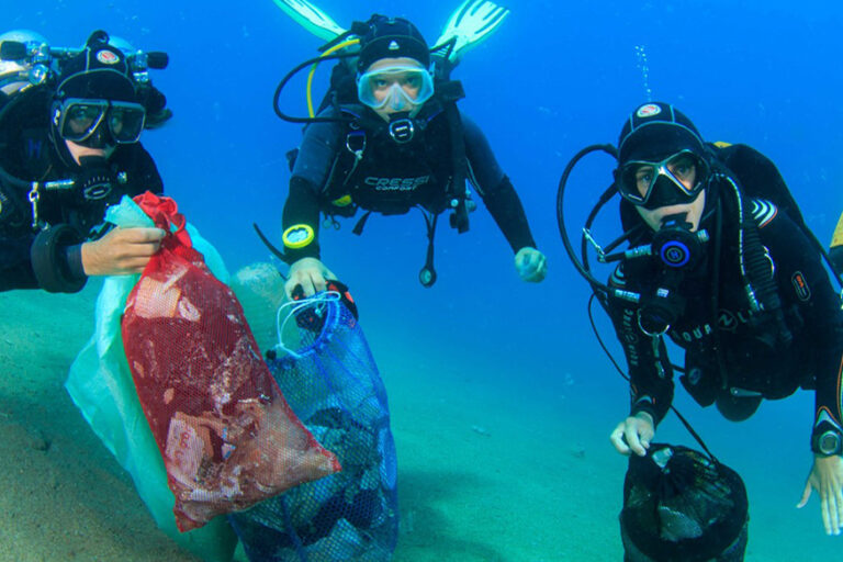 Ghost Diving - Chapter Egypt cleans up the sea bed