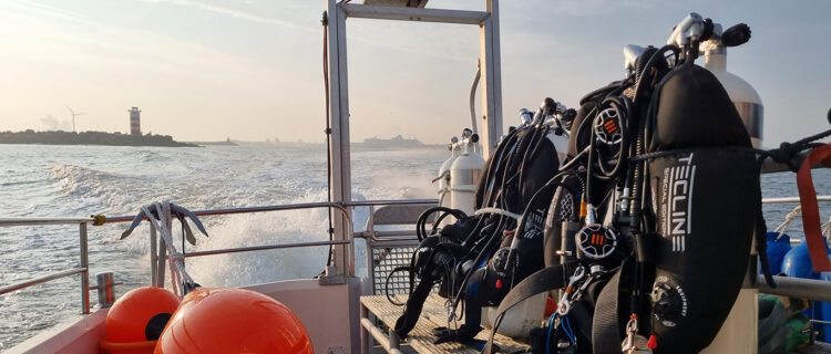 Ghost Diving - North Sea Survey with MV Queenford