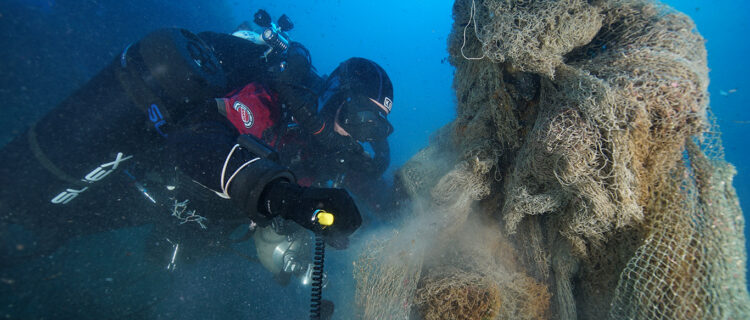 Ghost Diving - Teaming up with legendary explorer Mario Arena in Italy